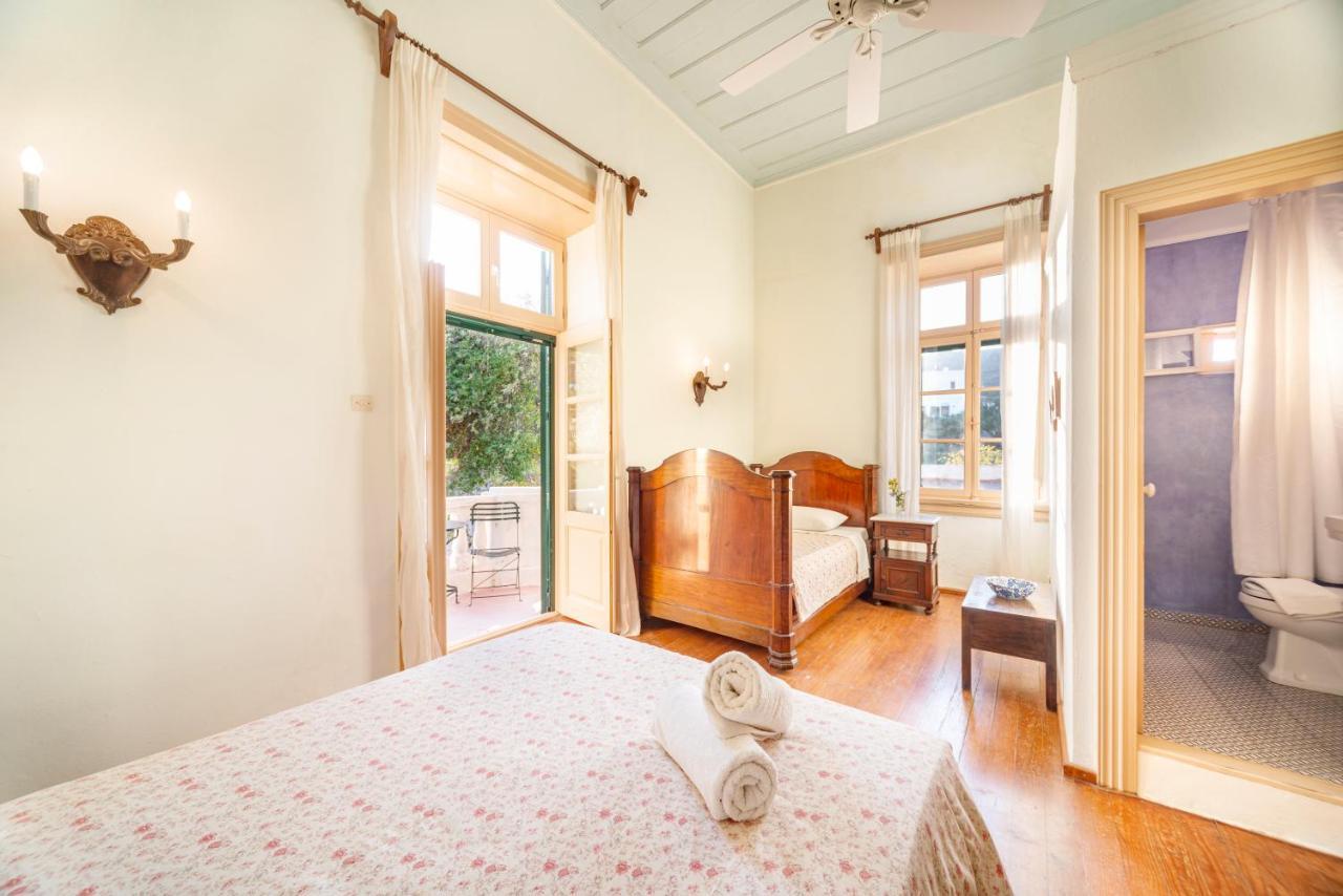 Hotel Archontiko Angelou à Alinda  Extérieur photo