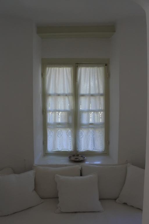 Hotel Archontiko Angelou à Alinda  Extérieur photo