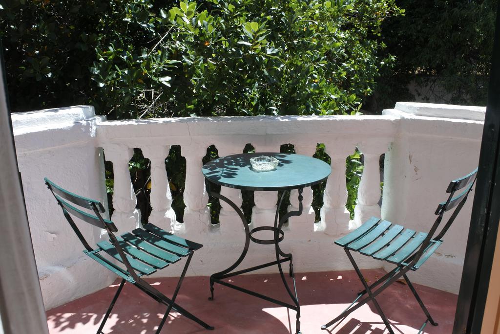 Hotel Archontiko Angelou à Alinda  Extérieur photo